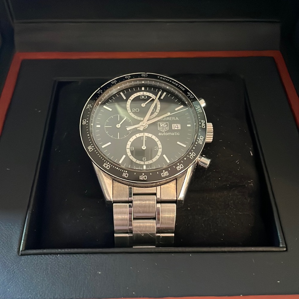 Tag Heuer Carrera 41mm Black Dial Men's Watch w box, manual, and extra links